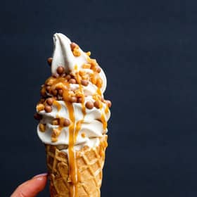 vanila_soft_serve-x2855