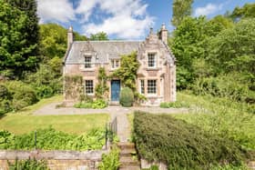 castle cottages bakes Outlander