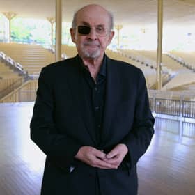 Salman Rushdie in Knife: The Attempted Murder of Salman Rushdie
