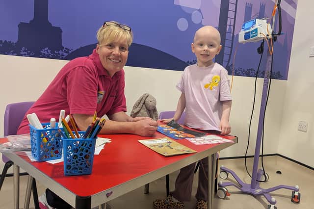 Robyn with Maureen Houston