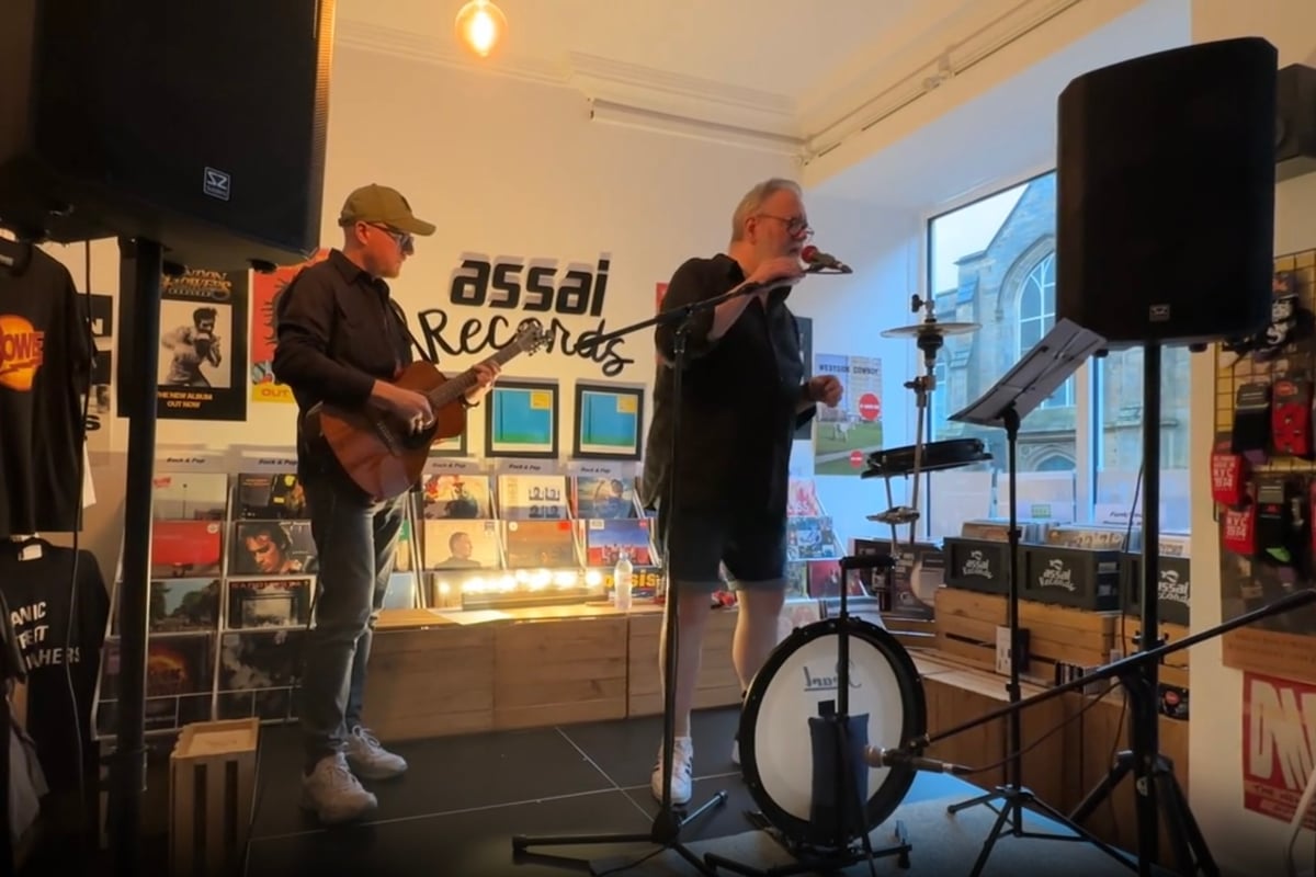 WATCH: Arab Strap perform new song Be a Man for the Scotsman Sessions