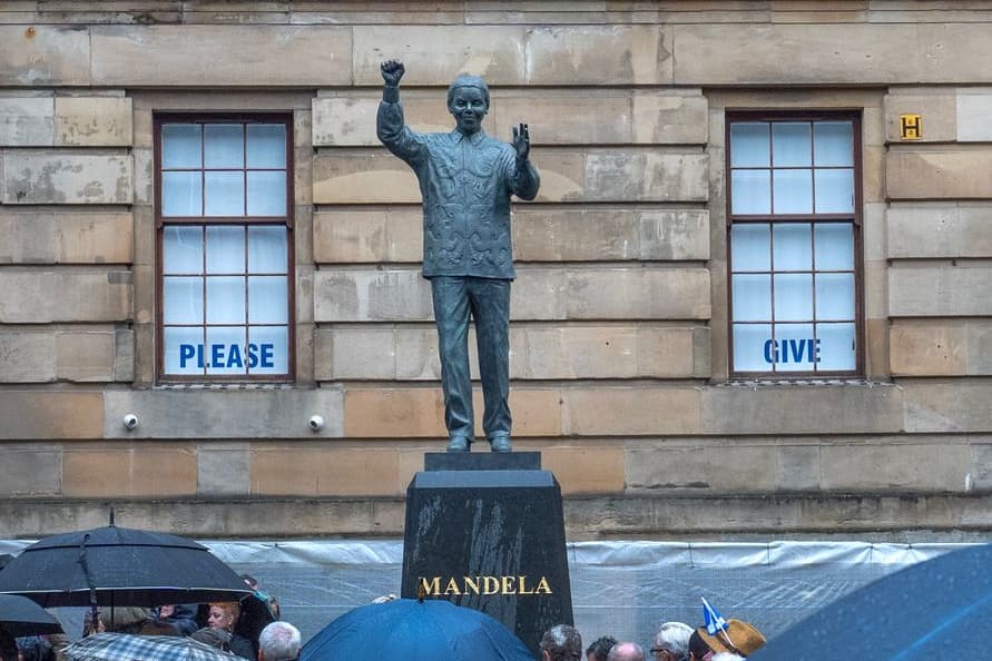 ‘Fitting tribute to a man of peace’ - Statue of Nelson Mandela unveiled in ...