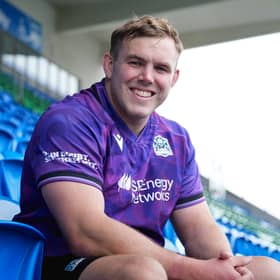 Jack Singleton agreed a short-term deal with Glasgow Warriors.
