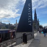'They face no consequences' Despair over 'feral' youths plaguing Edinburgh's Princes Street