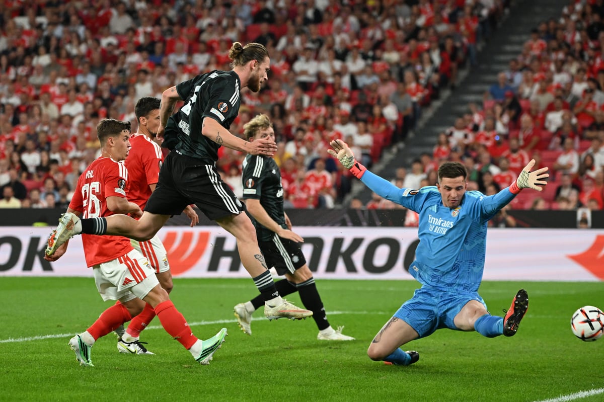 I watched Celtic lose to Benfica and noted defensive nightmare, new-dad joy and food for O'Neill's thoughts