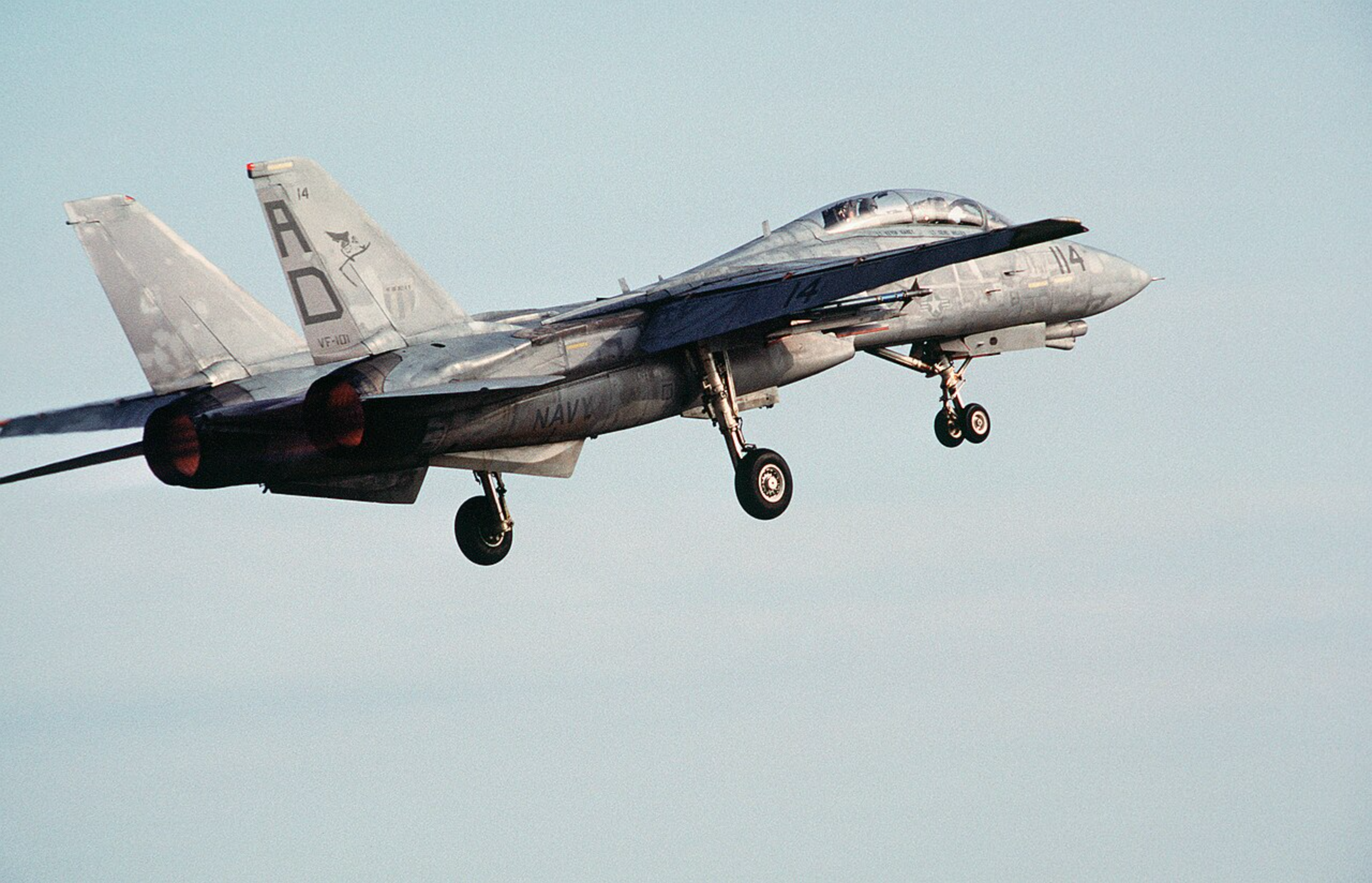 The desperate race between USA and Russia to find a fallen warplane in ...