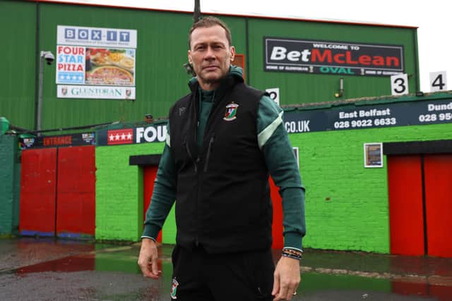 Duncan Ferguson earned a point in his first match in charge of Glentoran.