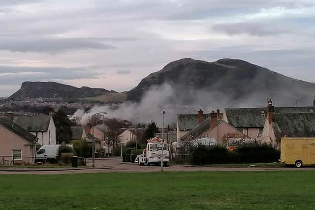 Police are advising local residents to shut their windows and doors. Pic: Abigail Tittley/Edinburgh Crime and Breaking Incidents.