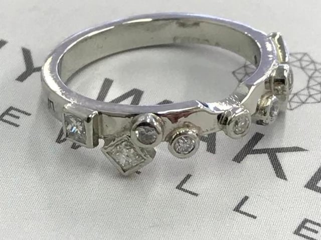 Guy Wakeling Jewellery, Bridge Court, Liverpool New Road, Little Hoole, Preston
This is a family-run business based in Little Hoole, near New Longton, headed up by bespoke jeweller Guy, and silver jewellery expert, Katie.
Married since 2007, they are a husband and wife team who have been working together to build a jewellers with a difference.
Whether you’re in need of an original piece of bespoke jewellery made to your own design, have a family heirloom you’d like remodelling or are looking to buy a piece of jewellery that’s just that little bit special, be sure to check out this jewellers.
Visit the website to find out more at https://www.guywakelingjewellery.co.uk/