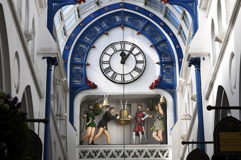 Diana Wilkinson remicised about the figures inside the clock in the Grand Arcade on New Briggate. She said: "The people that came out the clock on the hour in one the arcades." The clock first chimed in 1898 and was installed by the famous Wm Potts & Sons of Leeds.