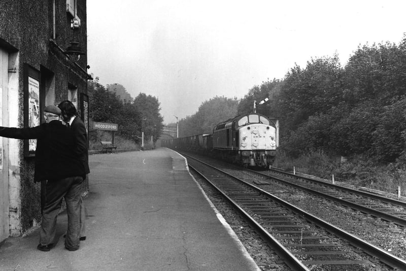 A Class 40 diesel approaches Woodlesford Station in September 1971.