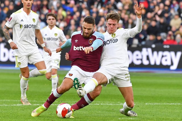 7 - Had the most difficult of tasks marking Antonio and stuck to it well. Couldn't always contain him but few can.
Photo by JUSTIN TALLIS/AFP via Getty Images.