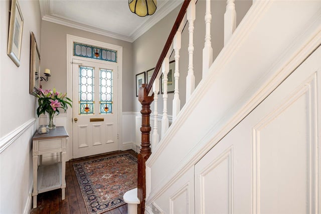 This wonderful home retains many of the building's original features. From the stunning entrance hall there is access to the ground floor and the cellar, as well as the stairs leading to the first floor.