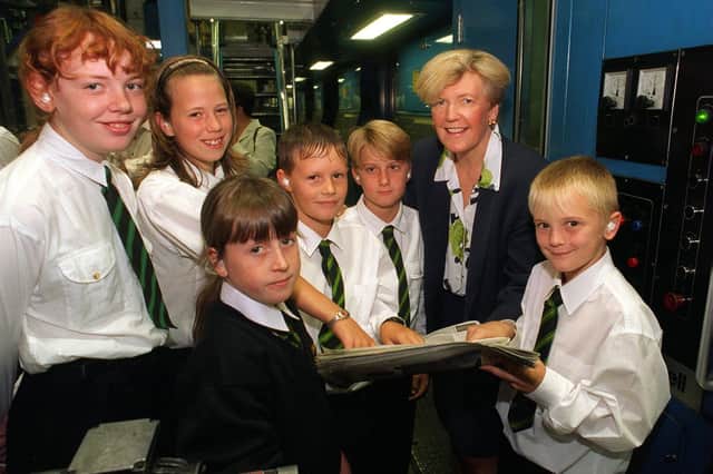 Ann Taylor, Dewsbury MP, with a group of school children from Earlsheaton High School. Left to right: Katie Reynolds, Sophie Curtis, Caroline Parkinson, Steven McGuire, Vernon Brown, Ann Taylor and Philip Wilson. 1994.