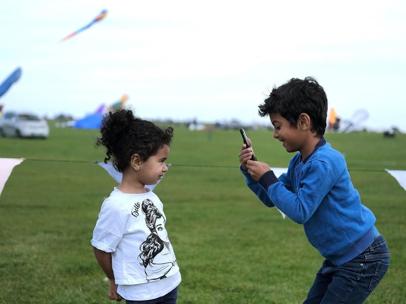 Reema and Dido Almuquim capture the moment.