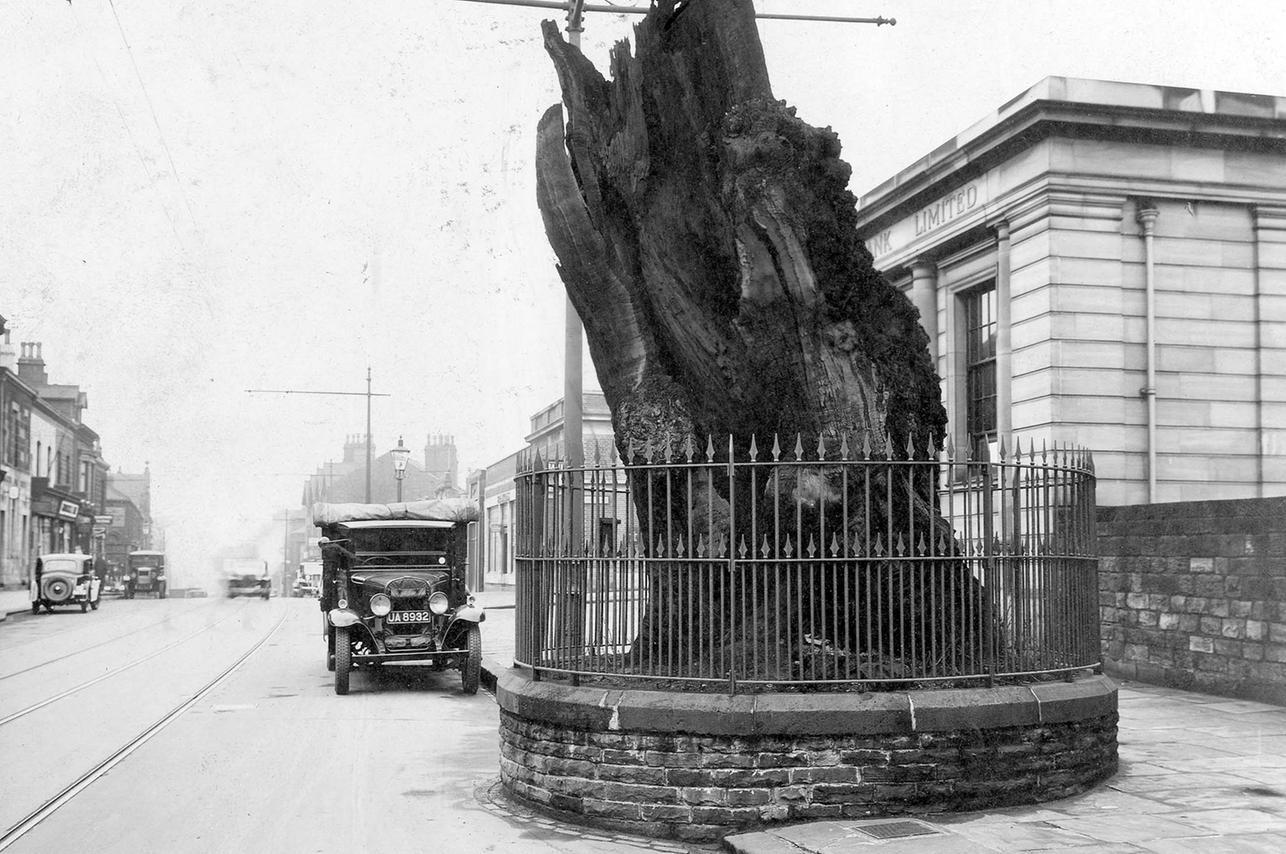 Enjoy these photos celebrating life in Headingley during the 1930s. PIC:  Leeds Libraries, www.leodis.net