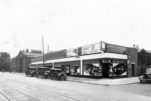 Morgan and Waddington, electrical shop pictured in June 1934. The bus depot can be seen in the background.