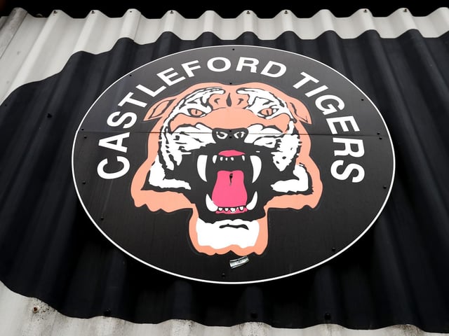 Castleford Tigers head coach Lee Radford says it will take "something really out of the box to happen" for the club to sign another player (Yorkshire Post).