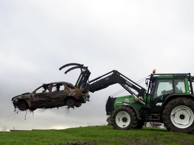 This car was fished out of Grimes Dyke in LS14 as part of a blitz on abandoned stolen vehicles.