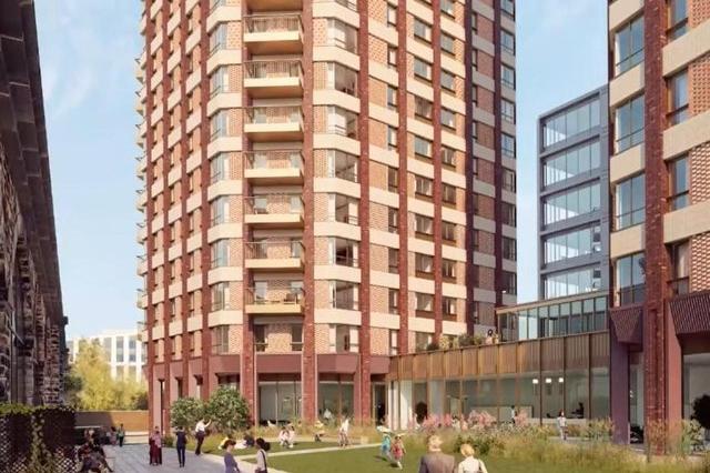 The development, which would include around 498 flats, also includes space for green space and cycle parking. Of the flats, around 60 are set to be studios, with 175 one-bed, 225 two-bed and 38 three-bed properties. According to a Leeds City Council report into the plans, the two towers would be linked via a “double storey height podium”, and would include rooftop amenity space for residents.  Members of the panel agreed that they supported the principle of building on the site.