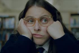 Beanie Feldstein in How to Build a Girl