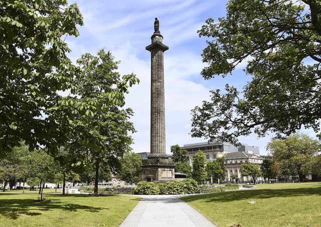 The Melville monument in St Andrew Square