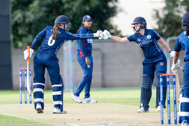 Kathryn Bryce and Sarah Bryce have signed summer retainer contracts with the East Midlands Regional Hub. Picture: Ian Jacobs/ICC