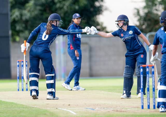 Kathryn Bryce and Sarah Bryce have signed summer retainer contracts with the East Midlands Regional Hub. Picture: Ian Jacobs/ICC