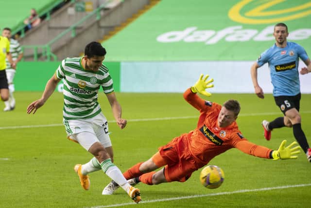 Mohamed Elyounoussi beats Reykjavik keeper Beitir Olafsson to make it 1-0 to Celtic after just six minutes of the tie. Picture: Alan Harvey/SNS