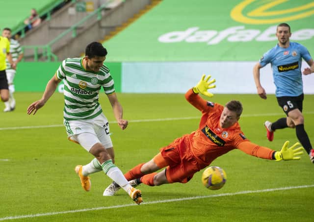 Mohamed Elyounoussi beats Reykjavik keeper Beitir Olafsson to make it 1-0 to Celtic after just six minutes of the tie. Picture: Alan Harvey/SNS