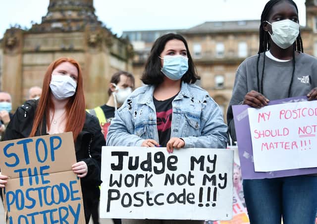 Scottish students stage protests in Edinburgh and Glasgow