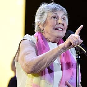 LOS ANGELES, CA - OCTOBER 01:  Recording artist Helen Reddy performs onstage during the MPTF 95th anniversary celebration with "Hollywood's Night Under The Stars" at MPTF Wasserman Campus on October 1, 2016 in Los Angeles, California.  (Photo by Alberto E. Rodriguez/Getty Images for MPTF)