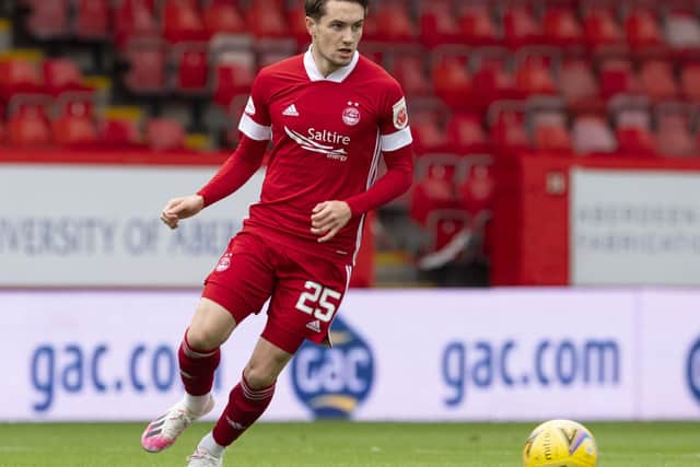 Scott Wright, occupying a free role in front of the midfield, has been one of Aberdeen’s top performers during their recent winning run. Picture: Alan Harvey/SNS