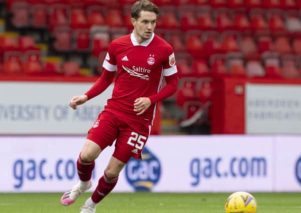 Scott Wright, occupying a free role in front of the midfield, has been one of Aberdeen’s top performers during their recent winning run. Picture: Alan Harvey/SNS
