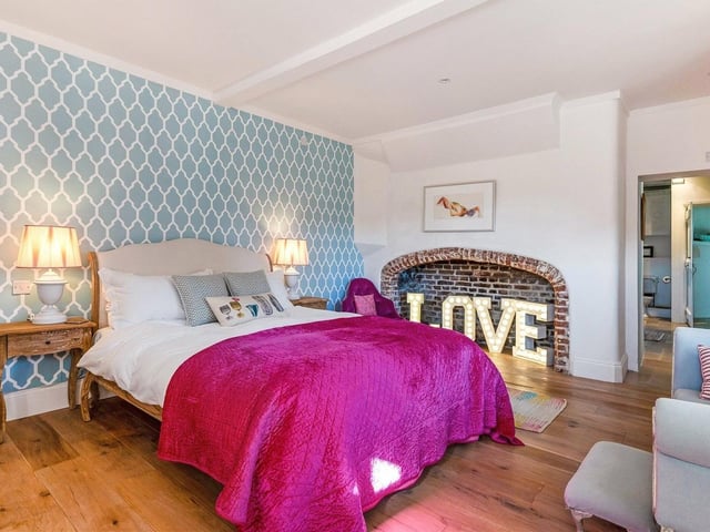 The Manor House, Chiddingly Place. Photo from Zoopla