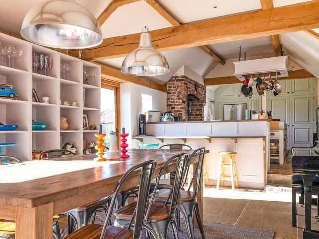 The Manor House, Chiddingly Place. Photo from Zoopla