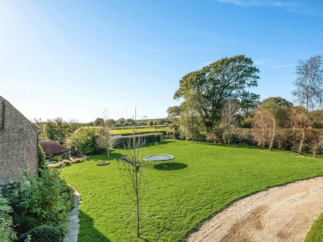The Manor House, Chiddingly Place. Photo from Zoopla
