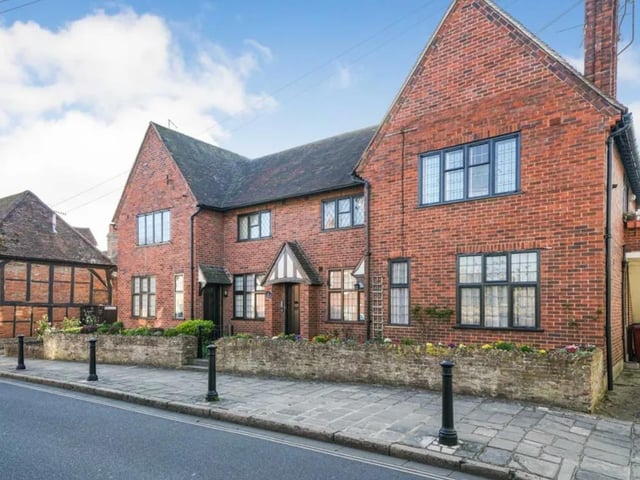 This two bed flat is for sale in St. Martins Square in Chichester for £259,950.