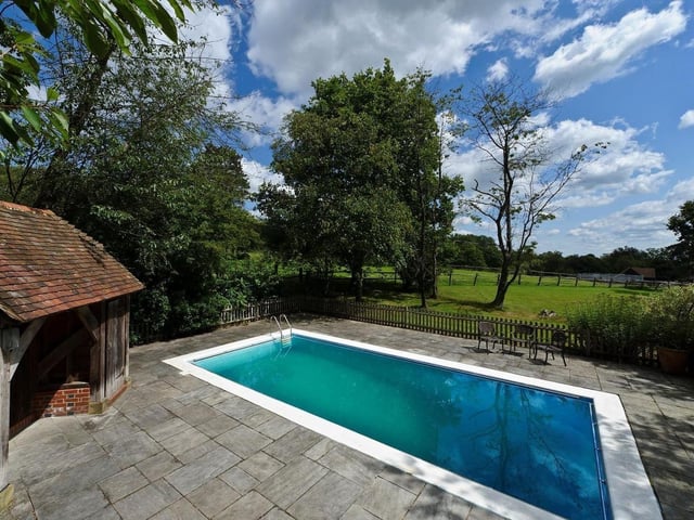 Equestrian country home in Crowborough, from Zoopla