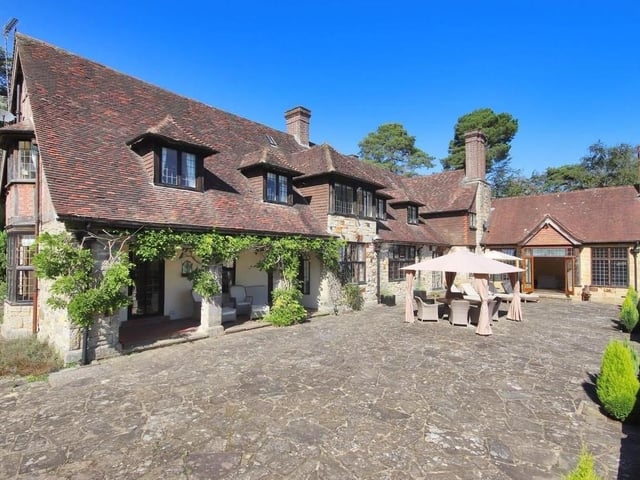 Equestrian country home in Crowborough, from Zoopla