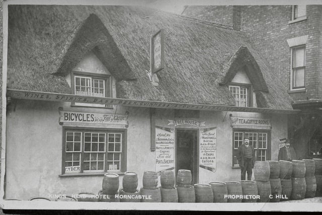 The former Kings Head pub in Bull Ring. EMN-220124-094239001