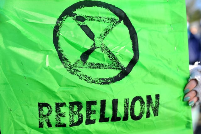 Extinction Rebellion protest against Arundel Bypass. Pic S Robards SR2201292 SUS-220129-162542001