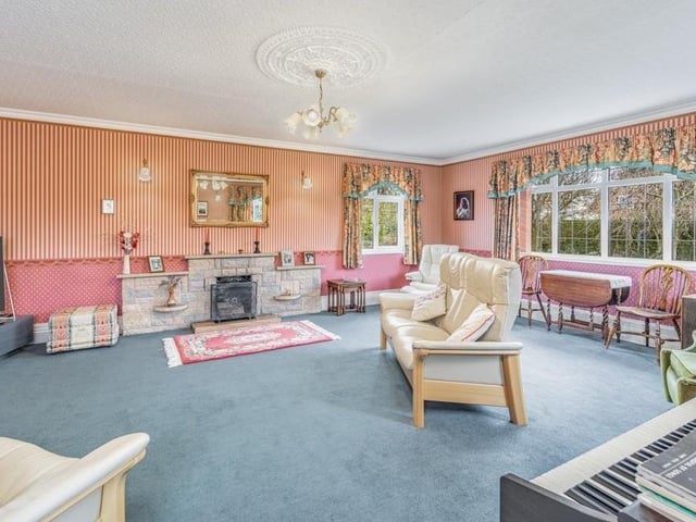 The sitting room.