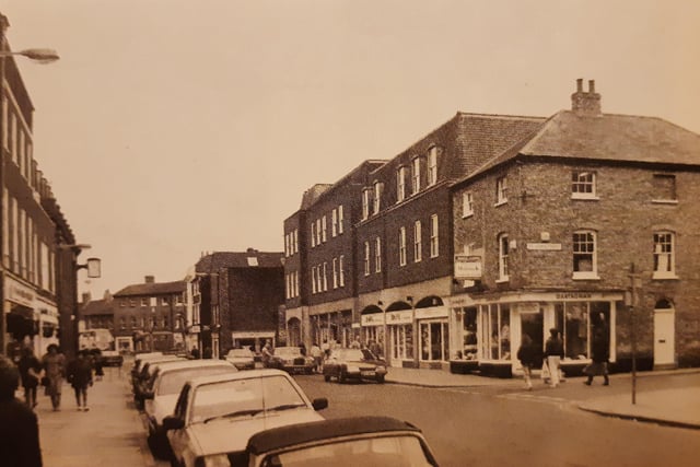 East Street, Chichester, in 1989, showing the changes made during the 1960s redevelopment, creating a busy shopping location with offices above.