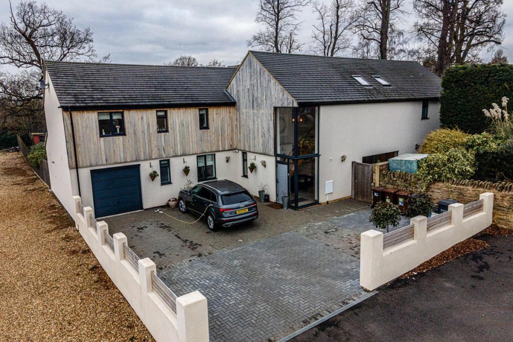 Picture: Tyron Ash Real Estate, Mayfair, and Rightmove
