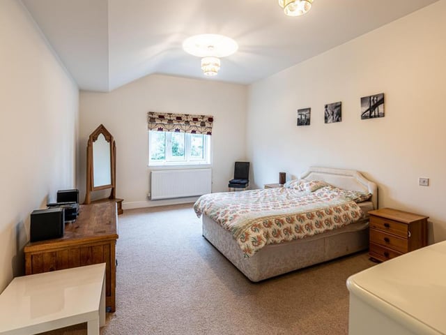Picture: Tyron Ash Real Estate, Mayfair, and Rightmove