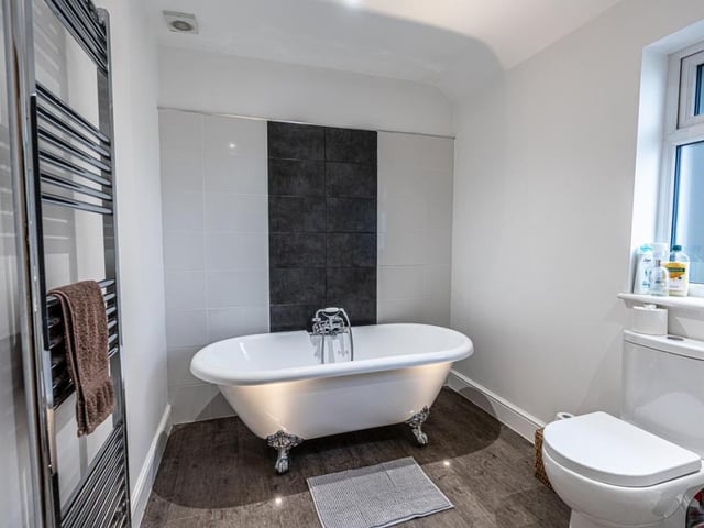 Picture: Tyron Ash Real Estate, Mayfair, and Rightmove