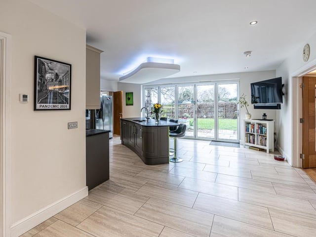 Picture: Tyron Ash Real Estate, Mayfair, and Rightmove