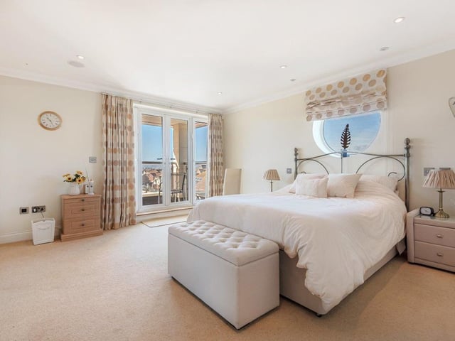 Sovereign Harbour penthouse apartment