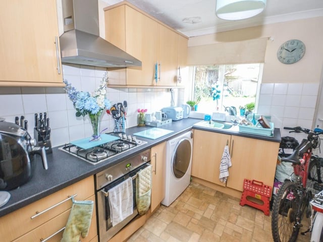 Etchingham Road, £240,000, from Zoopla